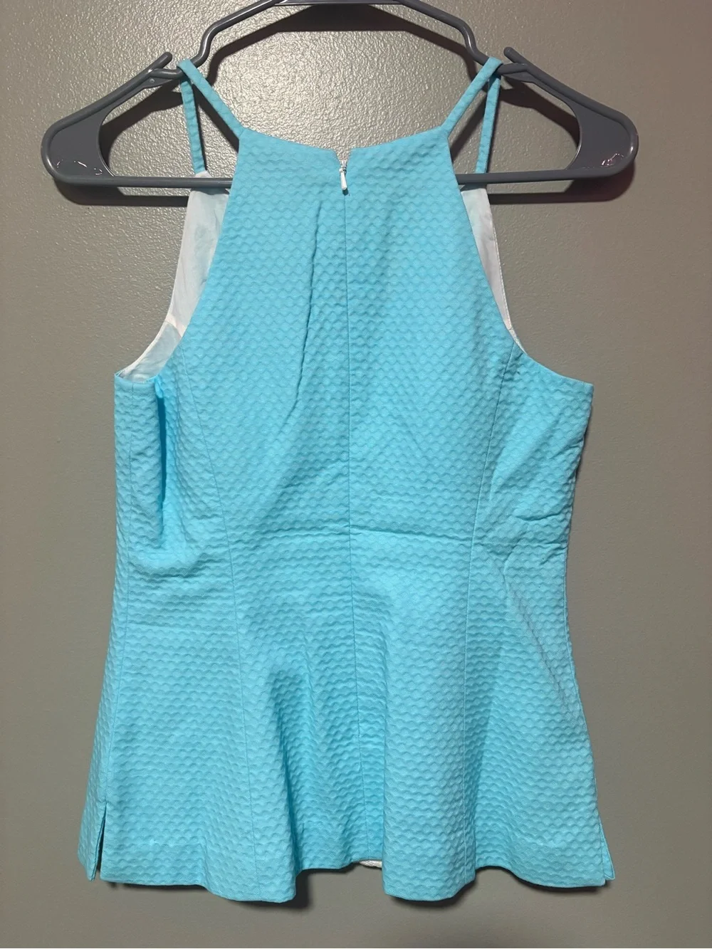 Lilly Pulitzer Aqua Textured Embroidered Sleeveless Top Size 0 - Picture 2 of 3